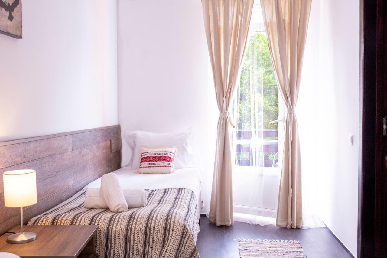 Hotel Floare De Colt Mînăstirea Humorului エクステリア 写真