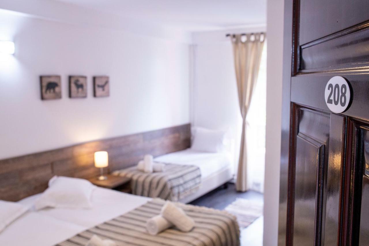 Hotel Floare De Colt Mînăstirea Humorului エクステリア 写真